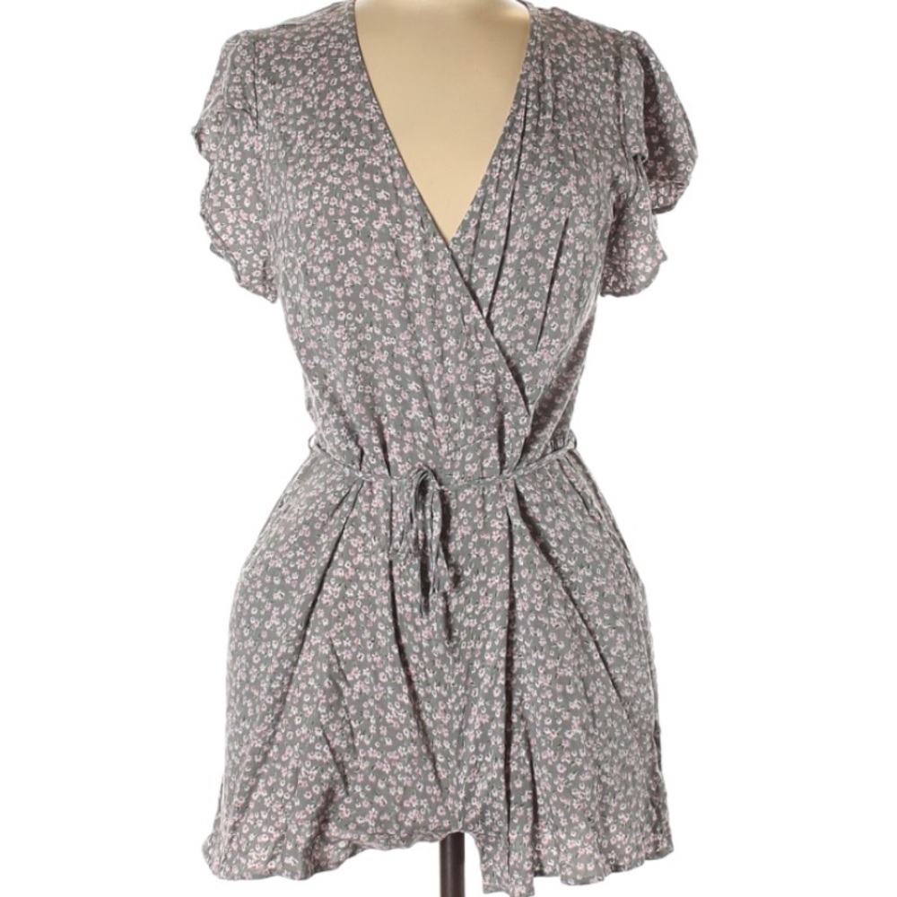 Wild Fable Women’s Floral Wrap Romper (M)